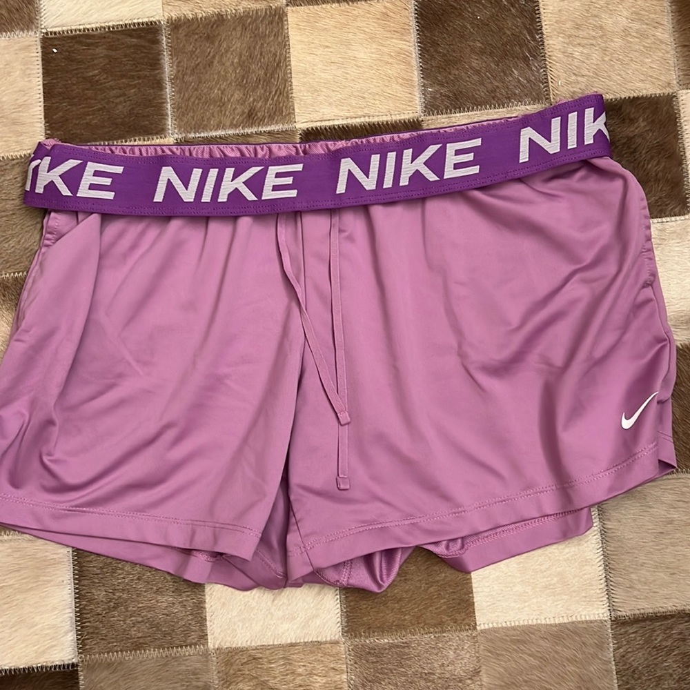 Women’s Pinkish Purple Athletic Gym Shorts XL